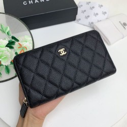 Cloni Portafoglio grande Chanel Caviar trapuntato con soffietto e cerniera nero  firmate