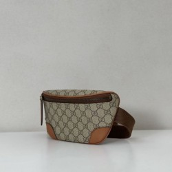 Replica di lusso Marsupio piccolo Gucci GG Emblem Uomo 821165 marrone Imitazioni Cloni Marsupio piccolo Gucci GG Emblem Uomo 821165 marrone firmate
