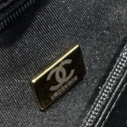 Borsa shopping Chanel AS4416 Kelly Nano pelle di vitello nera