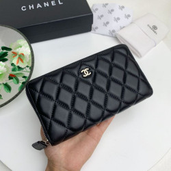 Portafoglio Chanel Caviar trapuntato con soffietto e cerniera nero