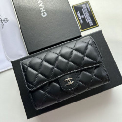 Pari all'originale replica Portafoglio Chanel Timeless/Classique in pelle trapuntata nera