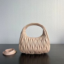 Replica di lusso Borsa hobo mini/piccolo Miu Miu Wander Matelasse Beige Imitazioni Cloni Borsa hobo mini/piccolo Miu Miu Wander Matelasse Beige firmate