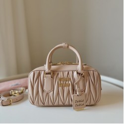 Cloni Borsa a mano Miu Miu Arcadie Matelassé Nappa 5BB142 marrone firmate