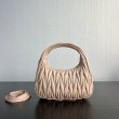Borsa hobo mini/piccolo Miu Miu Wander Matelasse Beige