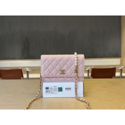 Qualità da grande replica Portafoglio Chanel trapuntato in caviale perlato con catena Woc Rosa