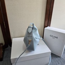 Replica di lusso Borsa a tracolla Celine Lulu per adolescenti Blu Imitazioni Cloni Borsa a tracolla Celine Lulu per adolescenti Blu firmate