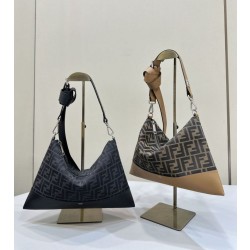Borsa a tracolla Hobo Fendi Fendigraphy Nero