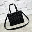 Borsa tote Miu Miu in pelle nappa trapuntata nera