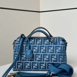 Replica di lusso Borsa a mano media Fendi By The Way morbida blu Imitazioni Cloni Borsa a mano media Fendi By The Way morbida blu firmate