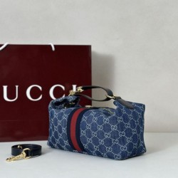 Replica di lusso Qualità superiore replica media Gucci Vanity con manico superiore 857799 Blu Imitazioni Cloni Qualità superiore replica media Gucci Vanity con manico superiore 857799 Blu firmate