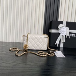 Beauty case piccolo Chanel con tracolla a catena Ap3940 Bianco