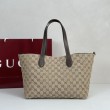Borse tote media Gucci 855279 GG Marmont Marrone