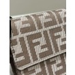 Portafoglio Fendi con catena, modello Baguette in tessuto jacquard FF marrone