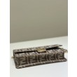 Portafoglio Fendi con catena, modello Baguette in tessuto jacquard FF marrone