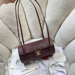 Replica di lusso Bora Pari all'originale replica bowling piccola Chanel AS6143 Bordeaux Imitazioni Cloni Bora Pari all'originale replica bowling piccola Chanel AS6143 Bordeaux firmate