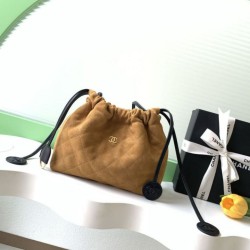 Cloni Borsa a secchiello/hobo Chanel trapuntata con coulisse scamosciata AS5227 marrone firmate