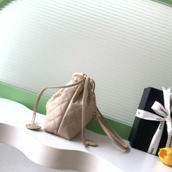 Replica di lusso Borsa a secchiello trapuntata con coulisse Chanel AS5227 albicocca Imitazioni Cloni Borsa a secchiello trapuntata con coulisse Chanel AS5227 albicocca firmate