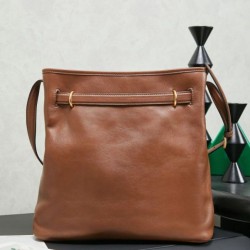 Replica di lusso Borsa a secchiello a tracolla Miu Miu Aventure nappa 5BE101 Marrone Imitazioni Cloni Borsa a secchiello a tracolla Miu Miu Aventure nappa 5BE101 Marrone firmate