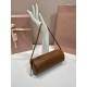 Cloni Pochette compatta in nappa Miu Miu 5NE851 Marrone firmate
