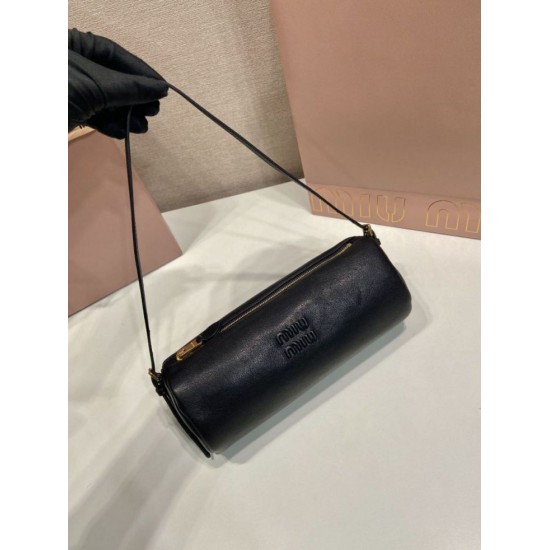 Replica di lusso Pochette compatta in nappa Miu Miu 5NE851 Nero Imitazioni Cloni Pochette compatta in nappa Miu Miu 5NE851 Nero firmate