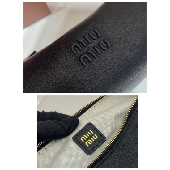 Replica di lusso Pochette compatta in nappa Miu Miu 5NE851 Nero Imitazioni Cloni Pochette compatta in nappa Miu Miu 5NE851 Nero firmate