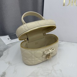 Beauty case Dior Lady Dior Micro Albicocca Beauty case Dior Lady Dior Micro Albicocca
