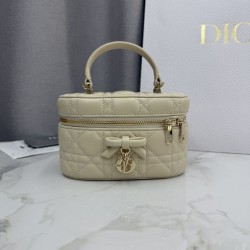 Beauty case Dior Lady Dior Micro Albicocca