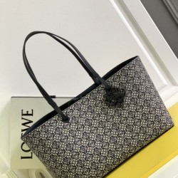 Cloni Borsa tote di lusso Loewe East West in jacquard anagramma firmate