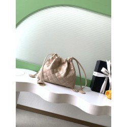Borsa a secchiello trapuntata con coulisse Chanel AS5227 albicocca