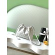 Borsa a secchiello trapuntata con coulisse Chanel AS5227 bianco