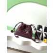 Replica Perfetta a secchiello trapuntata con coulisse Chanel AS5227 bordeaux