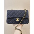 Borsa a tracolla Chanel mini flap denim trapuntato A69900 blu