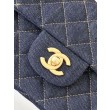 Borsa a tracolla Chanel mini flap denim trapuntato A69900 blu
