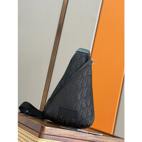 Borsa a tracolla Dior Trek con cerniera Dior Oblique nylon nero Borsa a tracolla Dior Trek con cerniera Dior Oblique nylon nero