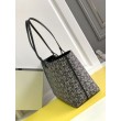 Borsa tote di lusso Loewe East West in jacquard anagramma