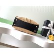 Mini borsa Chanel 26P trapuntata in rafia intrecciata AS5631 marrone
