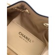 Mini borsa Chanel 26P trapuntata in rafia intrecciata AS5631 marrone