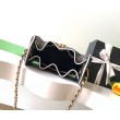 Mini borsa Chanel 26P trapuntata in rafia intrecciata AS5631 Nero