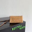 Pouch Bottega Veneta Concerto camoscio intrecciato Marrone