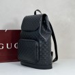 Zaino medio da uomo Gucci con emblema GG 854750 Nero