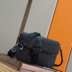 Cloni Borse Firmate Replica a tracolla Dior Trek Uomo Dior Oblique nylon nero firmate