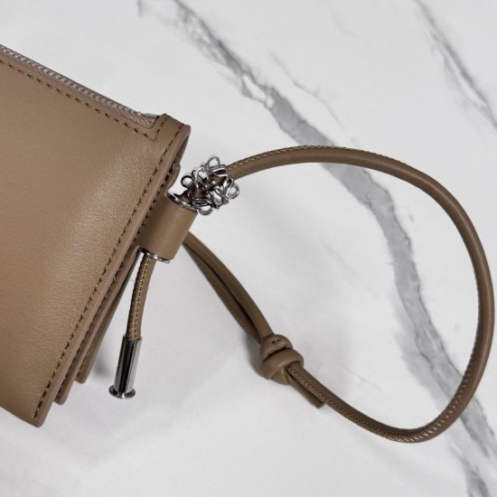 Cloni Borsa Loewe Joya Pouch Nappa marrone firmate
