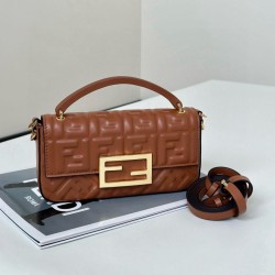 Cloni Borse Firmate Replica Fendi Baguette con manico superiore e logo FF impresso marrone firmate