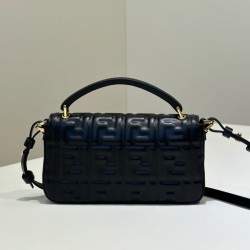 Replica di lusso Borsa 1:1 Fendi Baguette con manico superiore e logo FF impresso Nero Imitazioni Cloni Borsa Replica 1:1 Fendi Baguette con manico superiore e logo FF impresso Nero firmate
