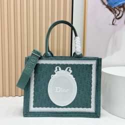 Cloni Borsa da uomo Dior Book Tote Piccola/Media/Grande con ricamo obliquo e tracolla Verde firmate