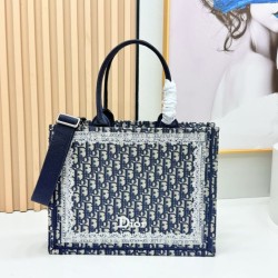 Cloni Borse Replica tote Dior Book con ricami e cornice in pizzo bianco Nero firmate