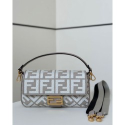 Borse Replica a tracolla classica Fendi Baguette FF ricamato grigio