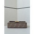 Borse Imitazioni a tracolla classica Fendi Baguette FF ricamato marrone