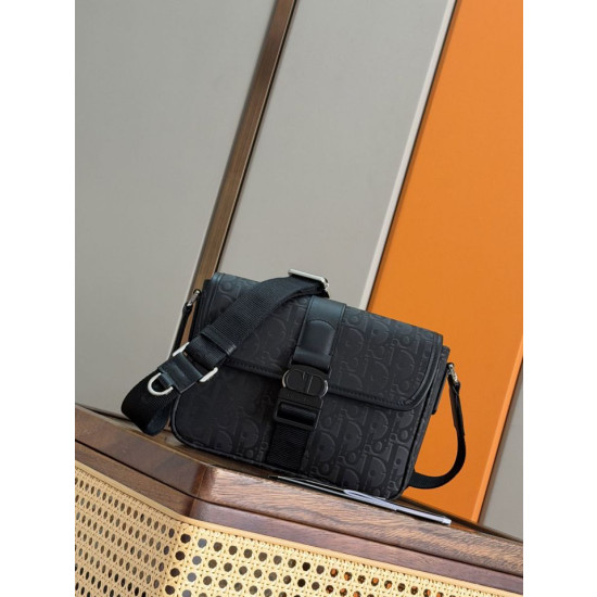 Borse Firmate Replica a tracolla Dior Trek Uomo Dior Oblique nylon nero Borse Firmate Replica a tracolla Dior Trek Uomo Dior Oblique nylon nero