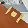 Borse Firmate Replica Fendi Baguette con manico superiore e logo FF impresso marrone